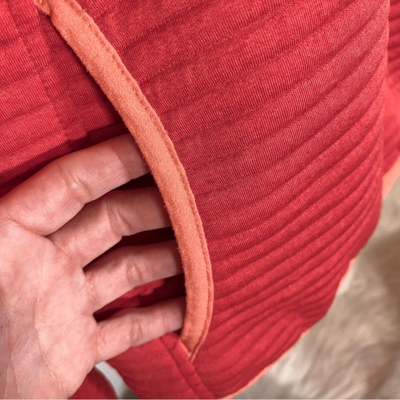 LL Bean Airlight Knit Pullover Sweater Snap Logo Quilted Pink Lightweight Pocket - Picture 8 of 11